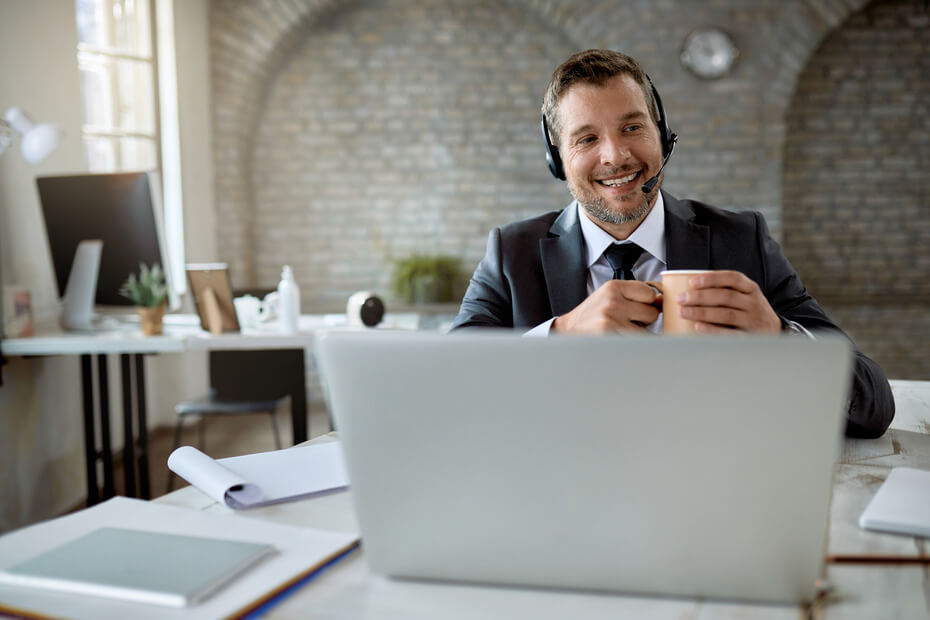 How VoIP hosted phone system is Revolutionizing Remote Work